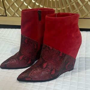 NWOB Jessica Simpson Red Snakeskin Ankle Wedge Pointed Toe Booties
